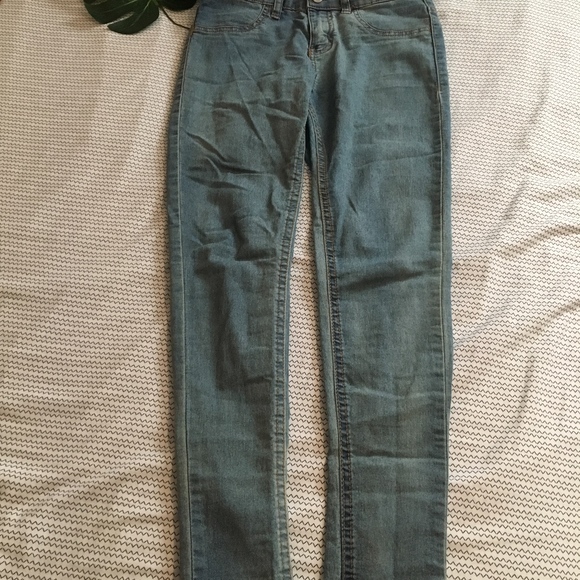 Cotton On Light wash Skinny Jean Jegging - Picture 2 of 3